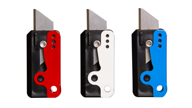 Injection molded boxcutter knife